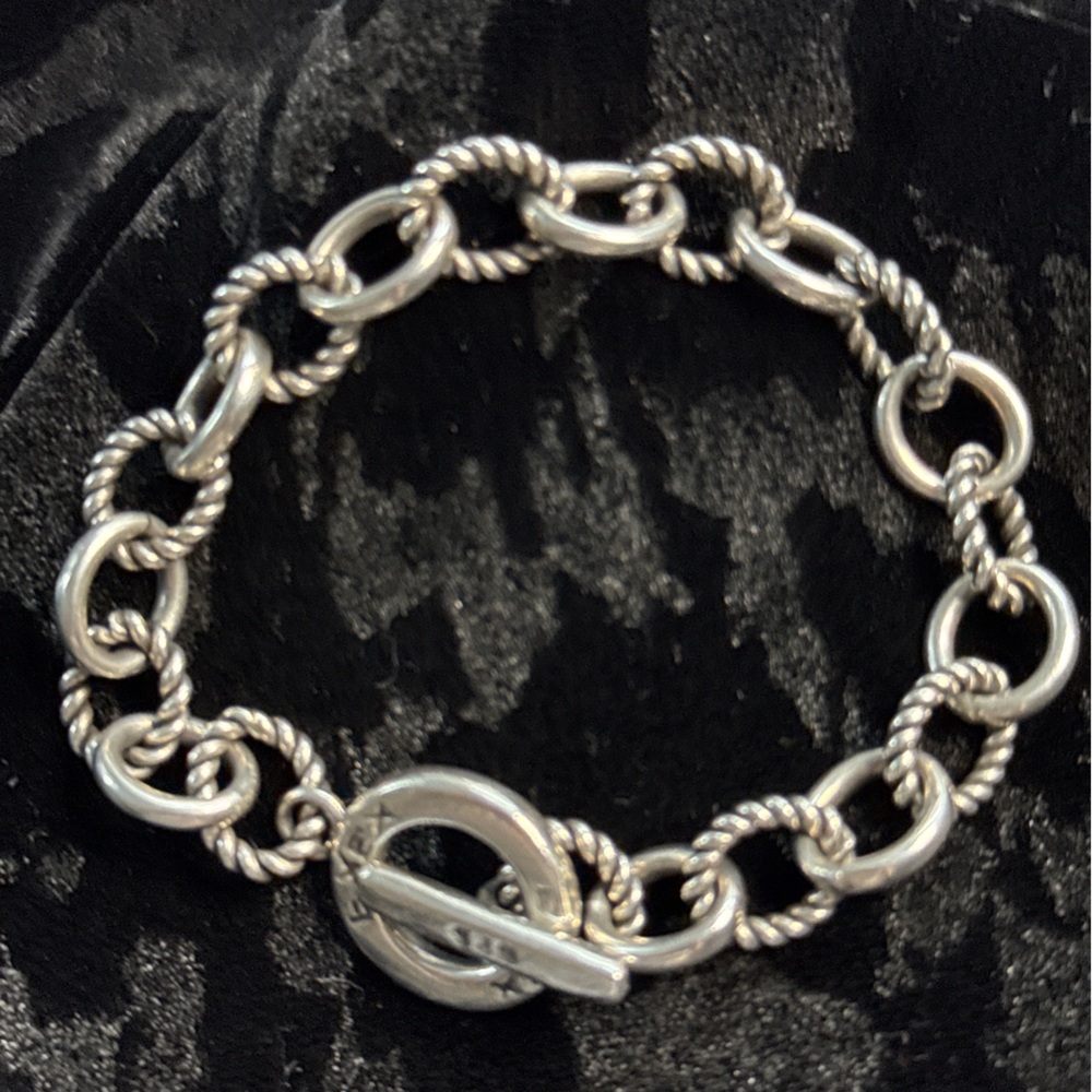 ADDITIONAL CLOSET CLEAR OUT!!! Elegant Heavy Sterling Silver Chain Bracelet